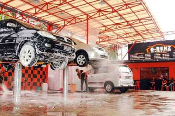 Hujan, Cuci Mobil Atau Libur Dulu? 